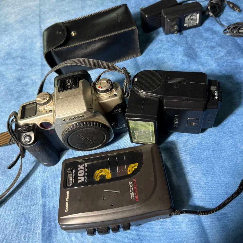 Vintage Canon EOS Elan IIE 35mm Camera Radio Shack VOX Recorder Flash Bundle